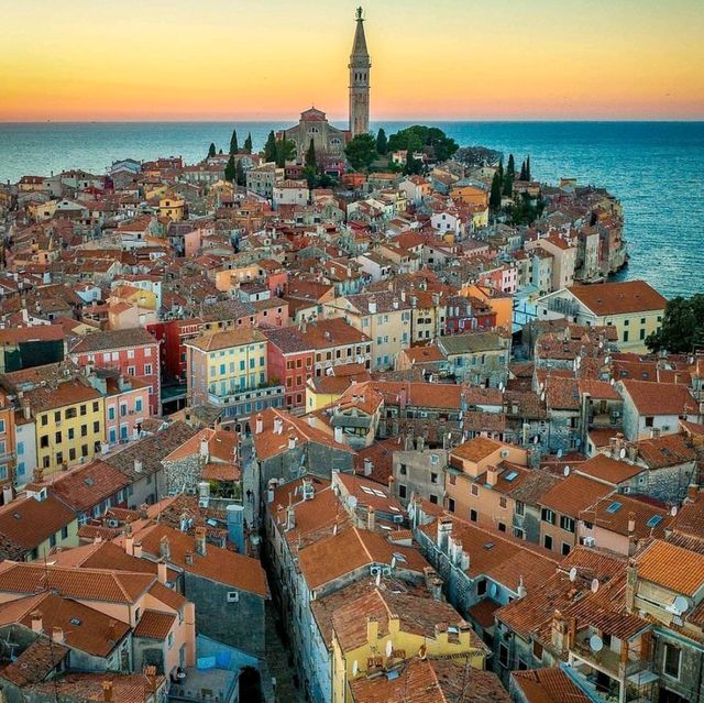 Explore Rovinj: Croatia's Coastal Gem 🌊