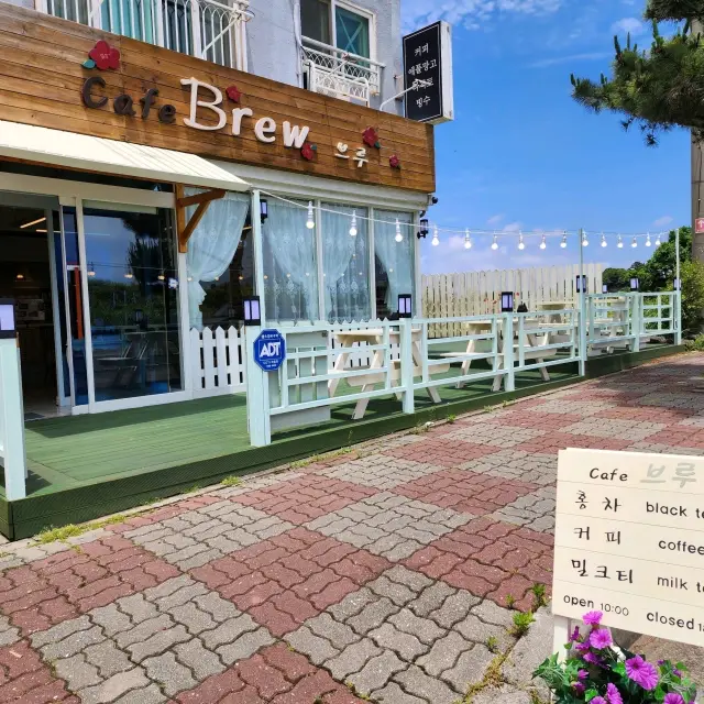 A New Cafe Near the Regular Ferry to Marado and Gapado - Cafe Brew.