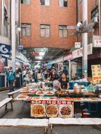 Strolling around Gwangjang Market in Seoul South Korea ✨