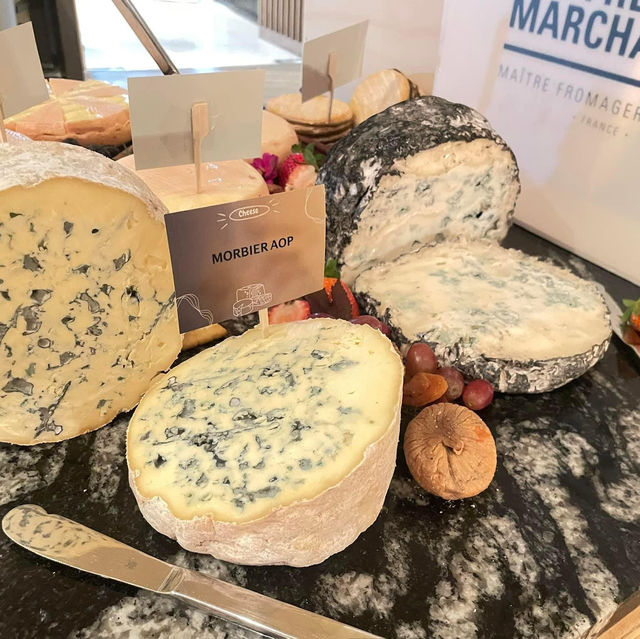 งาน chese 🧀 พรีเมี่ยม โรงแรม 5 ดาว สุขุมวิท 