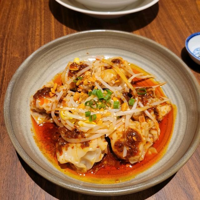 品嚐台灣過江龍😍招牌四寶麵🐄和地道小食值得回味