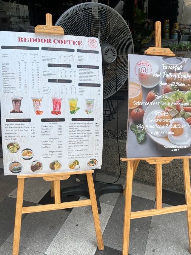 'Redoor Coffee Cafe' 쿠알라룸푸르 테라스 카페