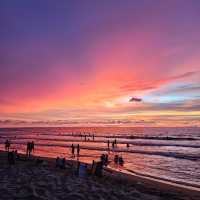 Beach magic tricks (San Juan, La Union)