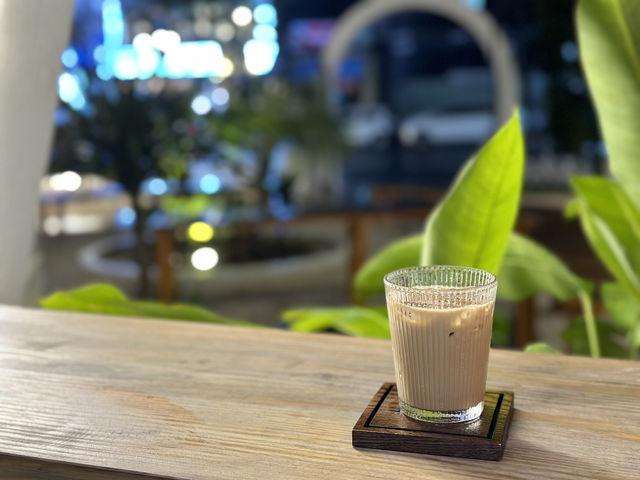 🇻🇳 다낭 미케비치 감성 대형카페