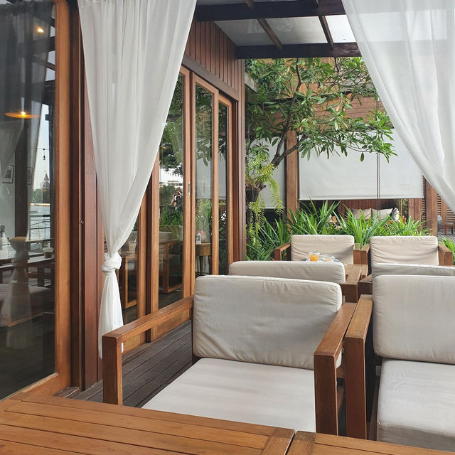 CHANN Bangkok-Noi ที่พักติดวิวแม่น้ำเจ้าพระยา
