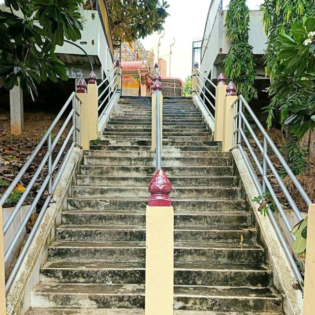 Wat Chomkiri Nakprot( Lantom )