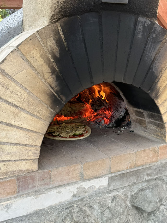【福岡カフェ】石窯で焼く特製ピザやホットドッグがおすすめのガレージカフェ🌭🍕