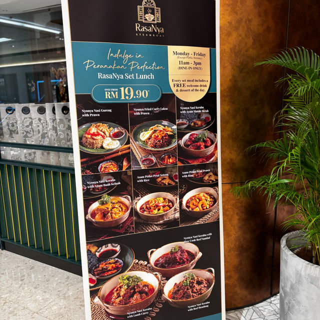 **Savoring Delight at Rasanya Steamboat**
