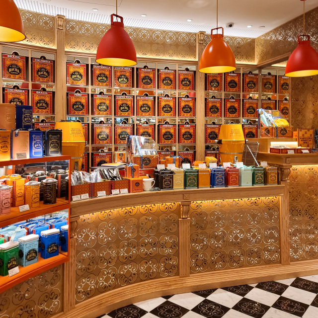 シンガポール】Bacha coffeeが飲める | Trip.com シンガポール