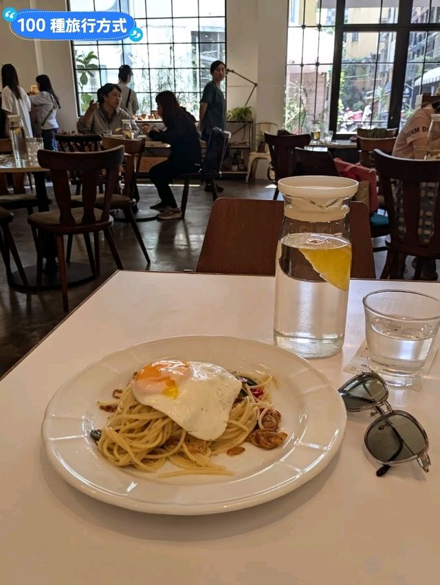 台南-黑白大廚的橄欖油辣椒蒜片麵：自然熟義式蔬食