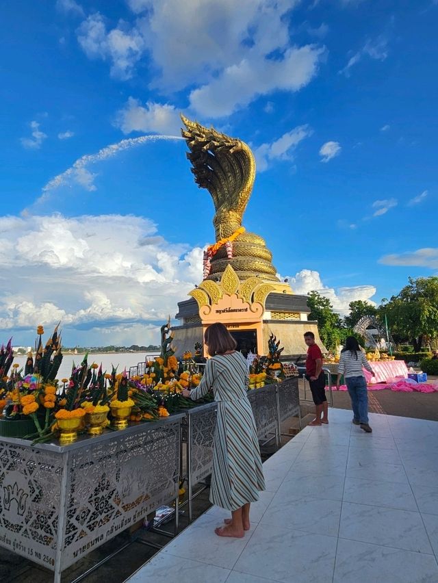 แลนด์มาร์กเมืองนครพนม #ลานพญาศรีสัตตนาคราช