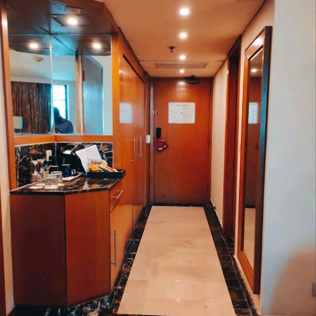 5 DAYS HOLIDAY @ MOVENPICK HOTEL KARACHI 