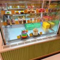 撻品勁華麗