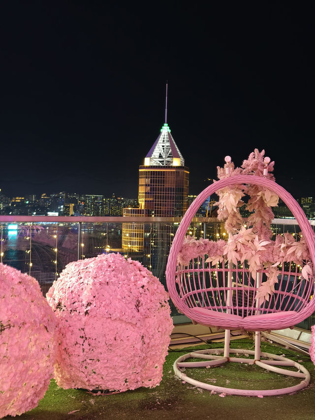可以望到海景的頂樓餐廳