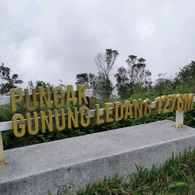 Hike to the top of Mount Ophir aka Gunung Ledang