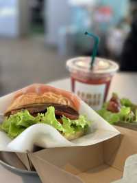 【栃木×鬼怒川】栃木和牛100%  栃木が丸ごと味わえる絶品バーガー