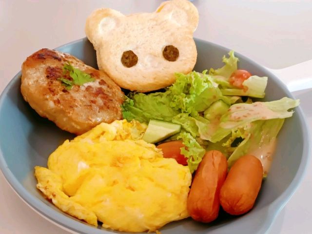 Discover Best Dining with Kid friendly Playground cafe at Nusajaya 