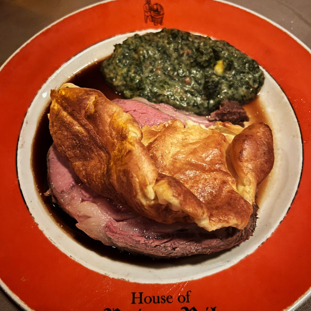 三藩市非常有名的傳統牛扒館House of the Prime Rib