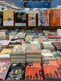 【フィンランド】アカデミア書店