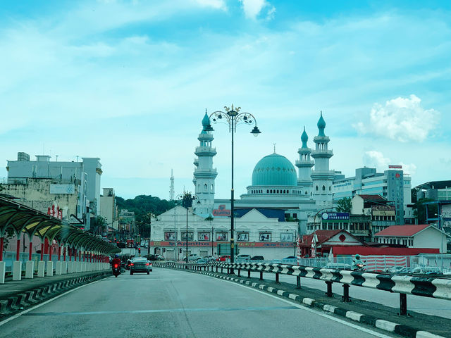 A Colorful Drive Through Klang Little India! 🚗