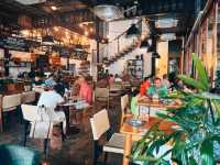 A MUST VISIT CAFÉ IN BALI.