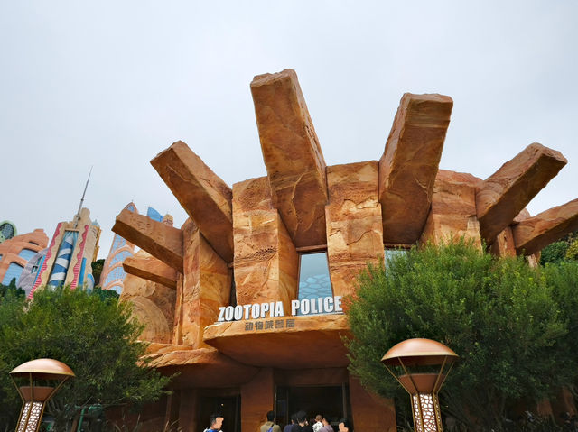 What to not miss when visiting SHANGHAI DISNEYLAND 🏰✨