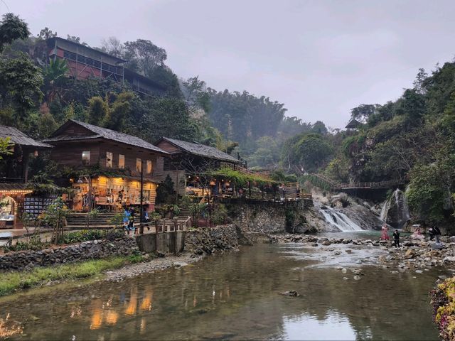 Cat Cat Village: A traditional Hmong village in the heart of Sapa