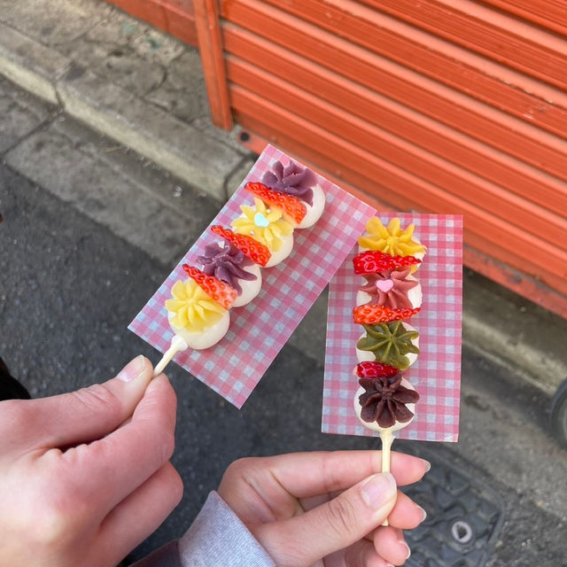 浅草寺や雷門を巡りながら浅草で食べ歩き👍🏻👍🏻💖
