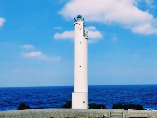 五島の海を見守る、美しき灯台⚓️