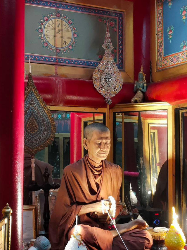 สายมูห้ามพลาดไหว้พระ วัดอินทรวิหาร บางขุนพรหม