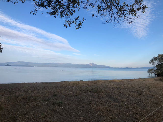 六ツ矢崎浜で湖畔のゆったり時間を満喫しよう！