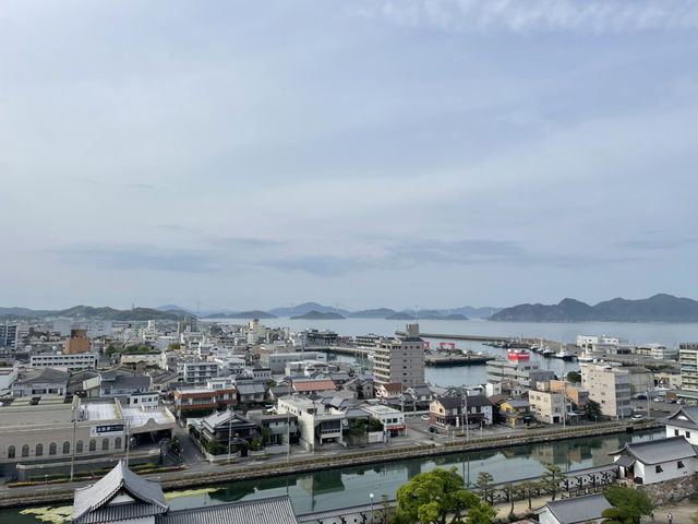 【愛媛】瀬戸内海の景色を一望！藤堂高虎の城・今治城