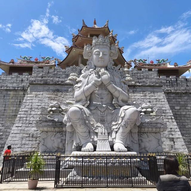 500 Lohan Temple: A Unique Spiritual Experience
