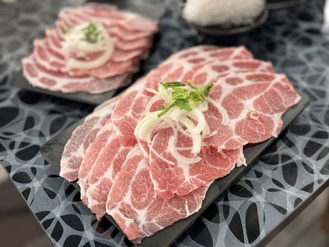 《木箱火烤兩吃》