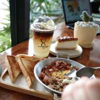 Hourglass cafe