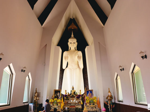 วัดศาลาลอย