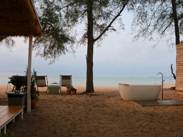 Beluga Camping รถบ้านติดทะเล