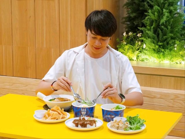 สีฟ้าพร้อมเสิร์ฟความอร่อยให้ชาวฝั่งธนฯ