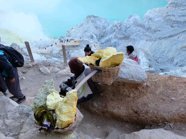 Kawah Ijen ควรไป แต่ครั้งเดียวเท่านั้น