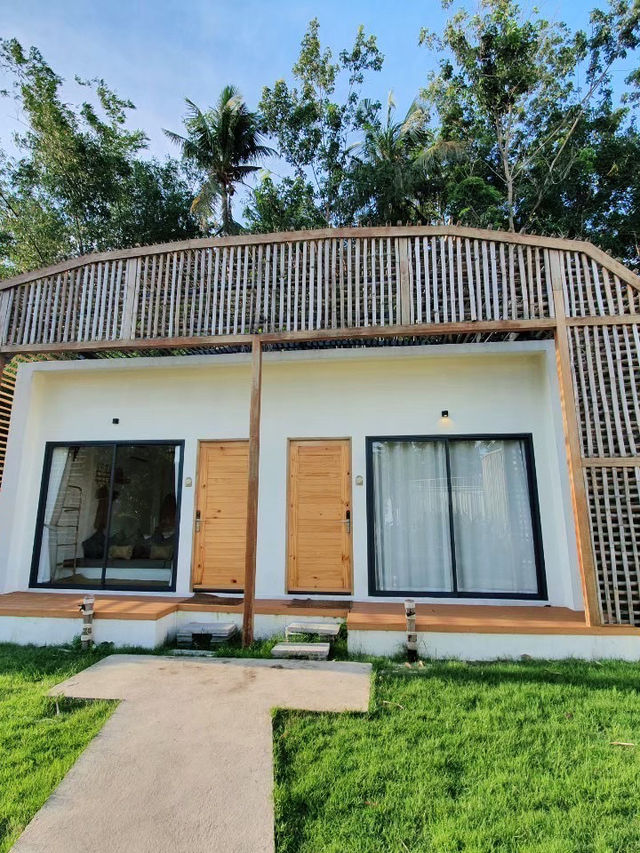 ที่พักในฝัน สวรรค์บนดิน ต้อง Hideout เกาะกูด