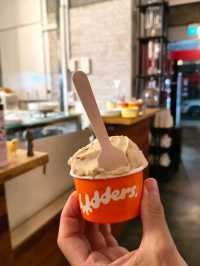 🇸🇬Big Cones Matcha Icecream🍦Udders Singapore 