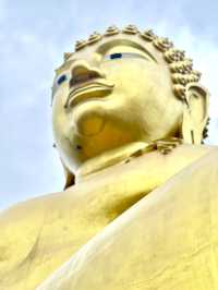 Rise above the clouds at Wat Khao Wong P