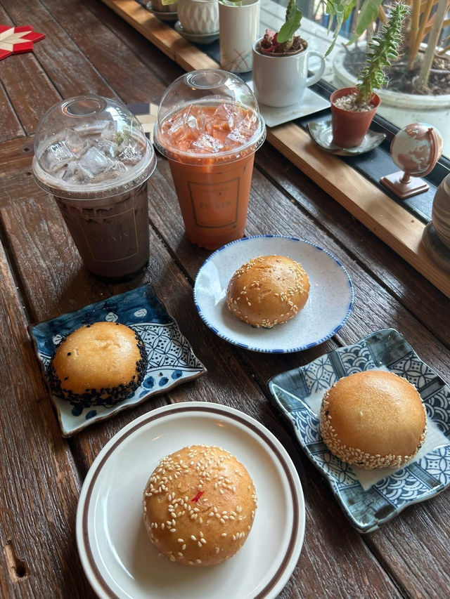  FUYIN Cafe & Bun  