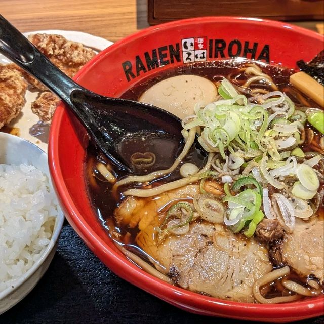 富山 | 必吃特色的黑拉麵---麵家 Iroha CiC店