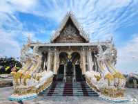 วัดเขาพลอย 