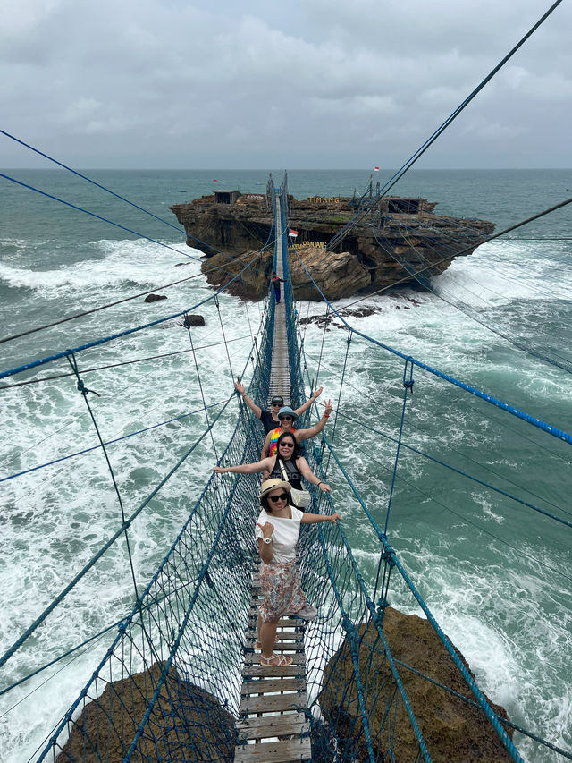 Timang Thrills: Rope, Waves & Brave Hearts