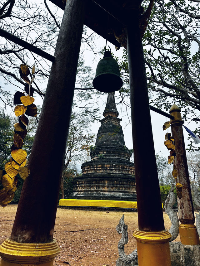 Wat Umong thriving meditation center of 13th century 