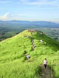 Grassland sunrise: chasing light atop Broga Hill