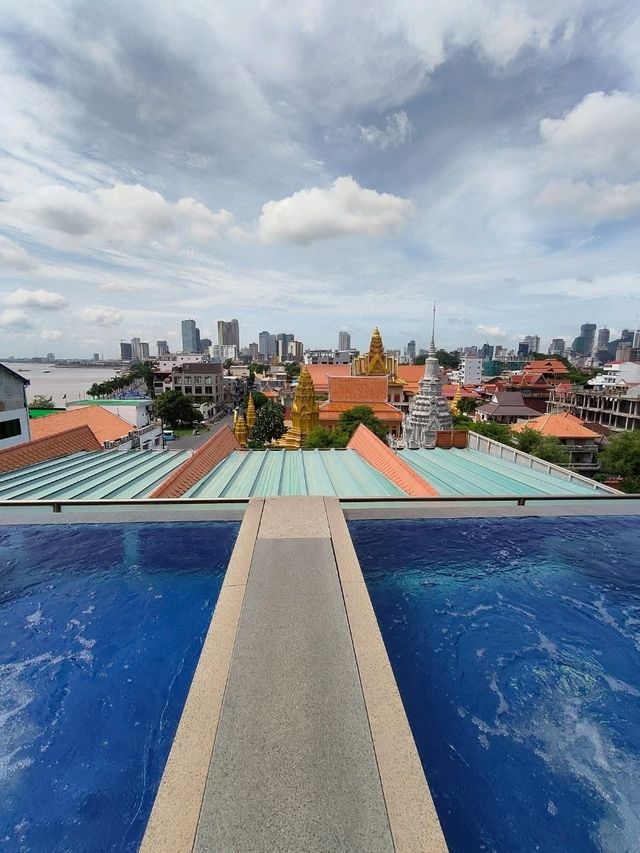 Ohana Hotel Review: Cozy Vibes with a View