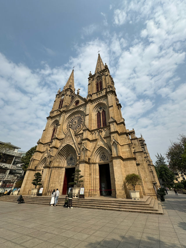 ⛪ European Elegance in the Heart of Guangzhou
